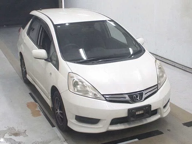 Honda Fit Shuttle GG8 2011